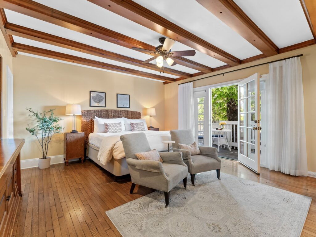 Guest room at the Channel Road Inn