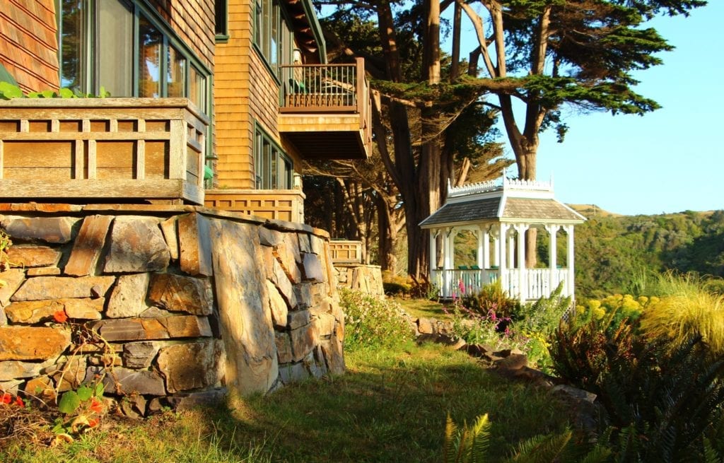 Elk Cove Inn's Oceanfront Junior Suites and gazebo