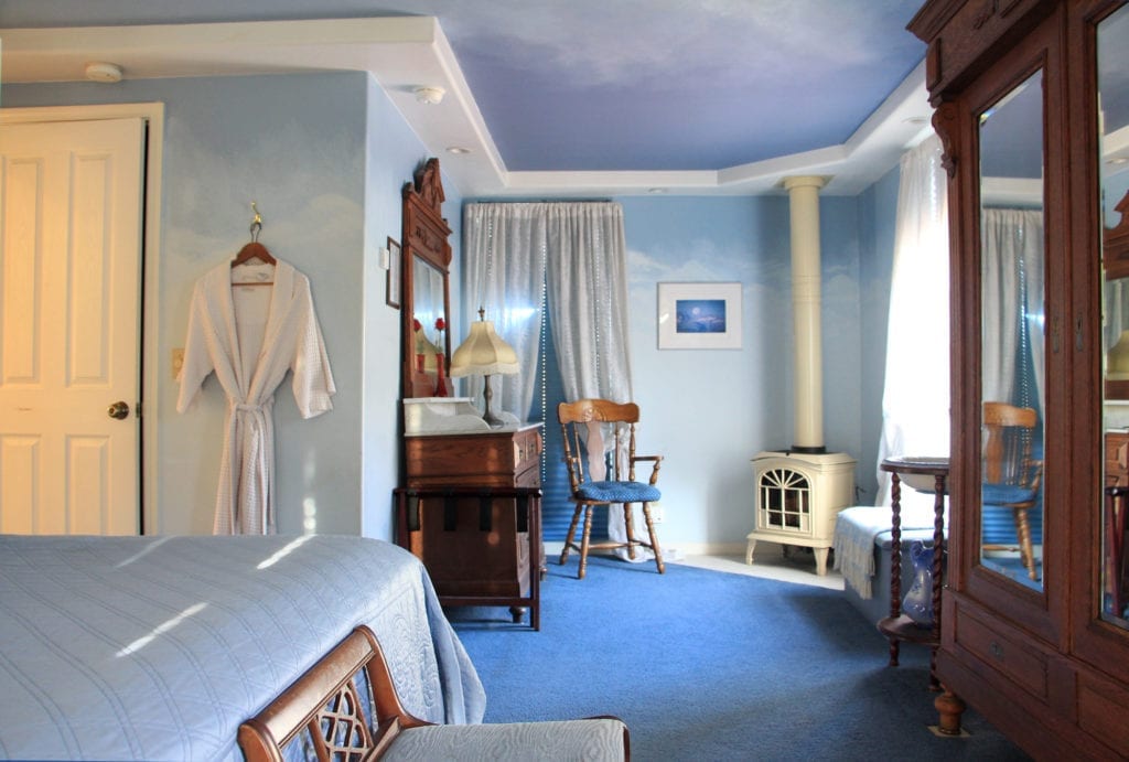 Cloud's Rest at the All Seasons Groveland Inn