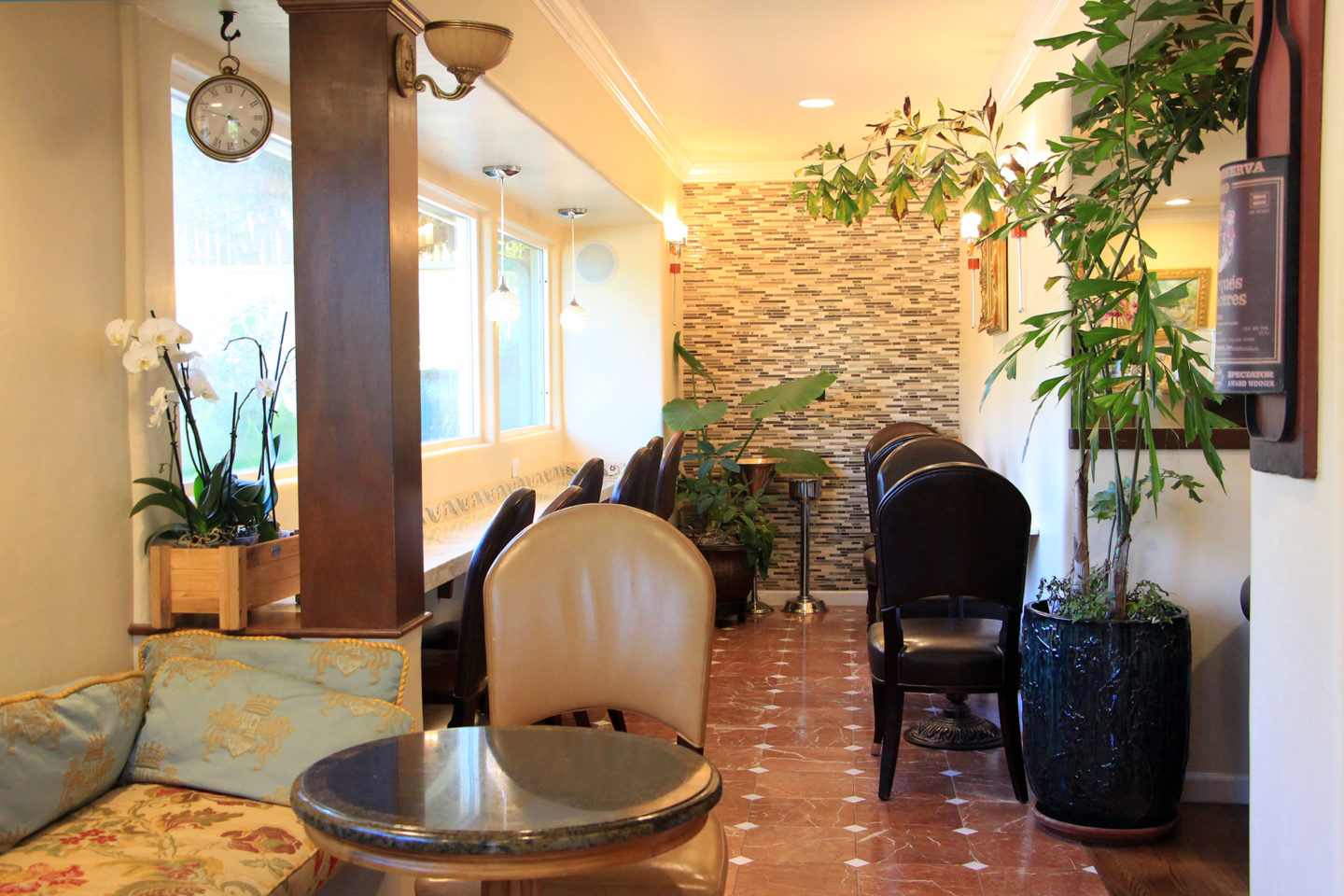 Vendange Carmel lobby