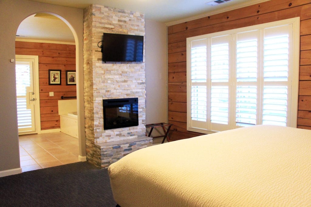 Double Eagle Suite at the Purple Orchid Wine Country Resort & Spa