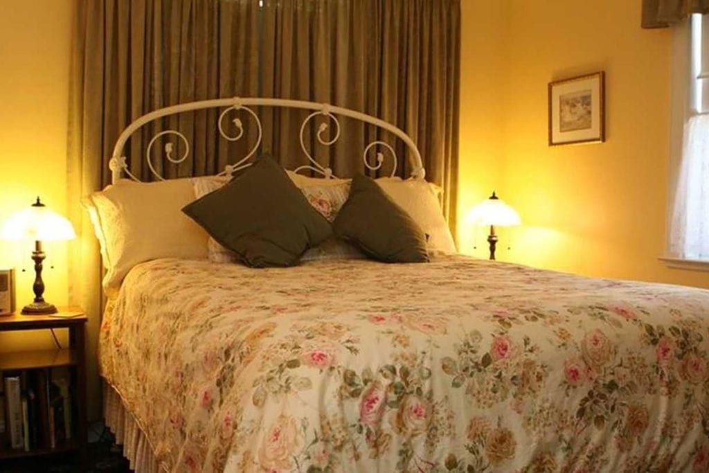 Guest room at the Pescadero Creek Inn