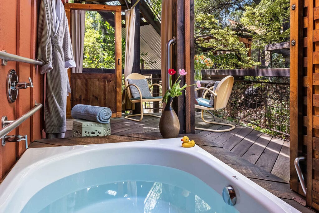 Private outdoor soaking tub for the Live Oak guest room at Eden Vale Inn