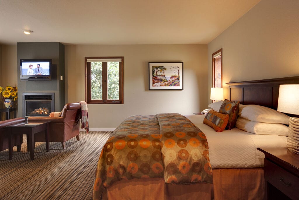 Raven suite at Brewery Gulch Inn