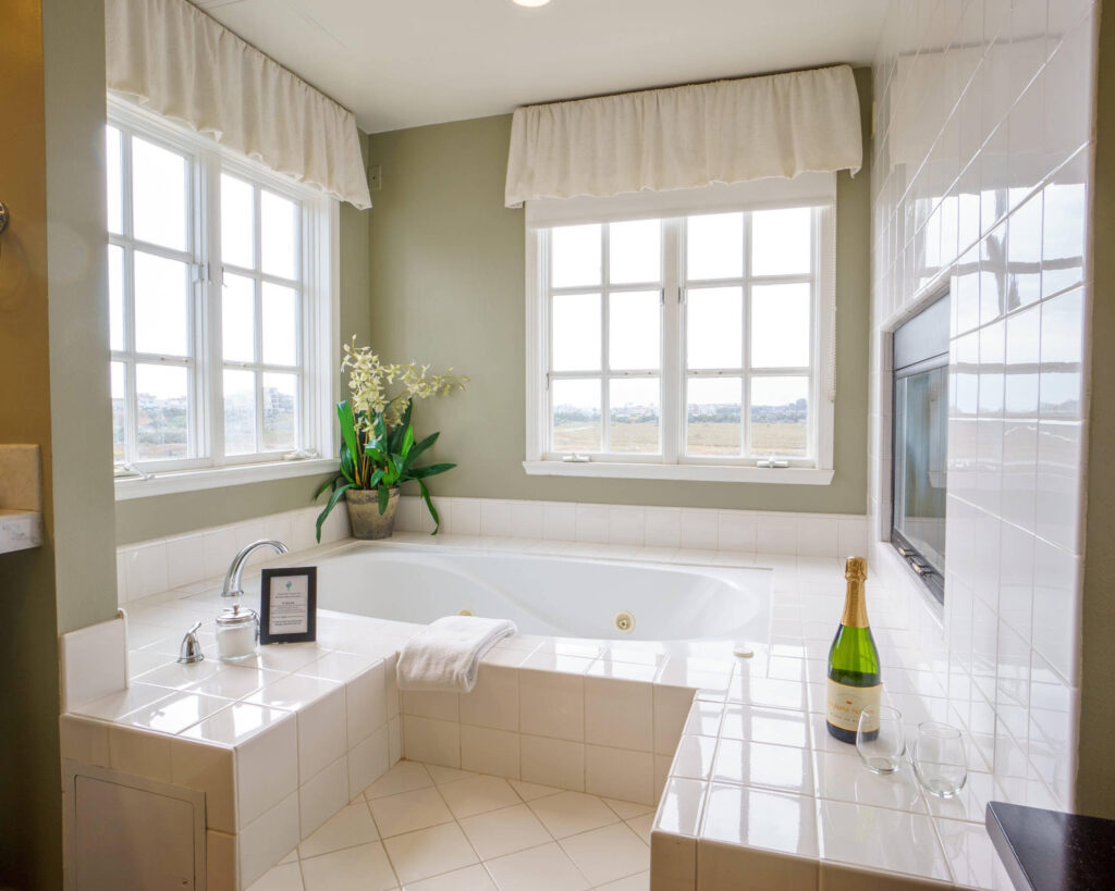 Grand View Suite at Inn at Playa del Rey