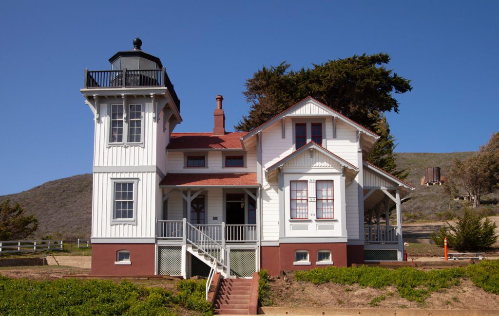 Point San Luis Lighthouse in Avila Beach