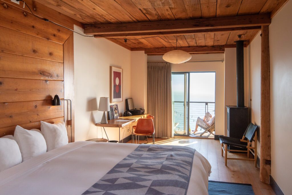 A guest room at Timber Cove Resort
