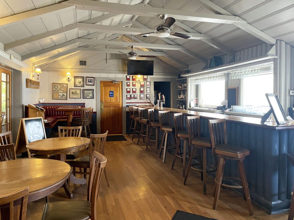 Whale Watch Bar at Little River Inn