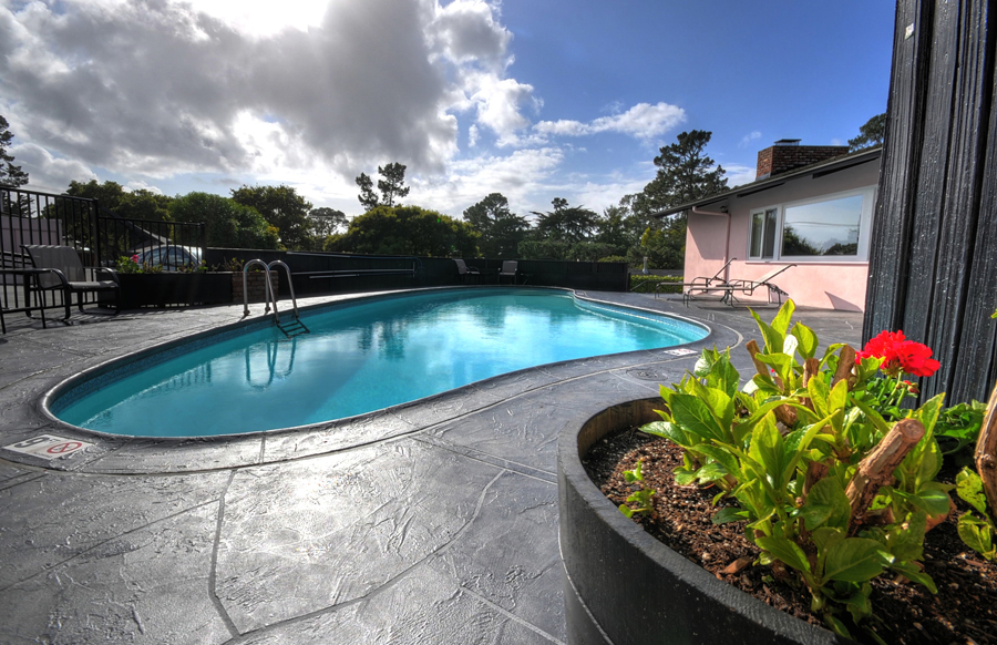 Heated pool at the Hofsas House