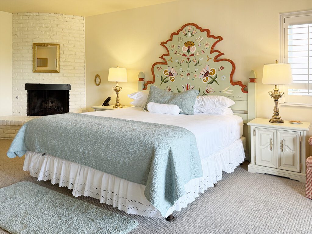 Guest room at the Hofsas House