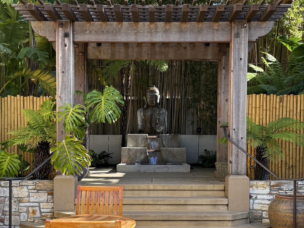 The meditation alcove in the courtyard of Tradewinds Carmel