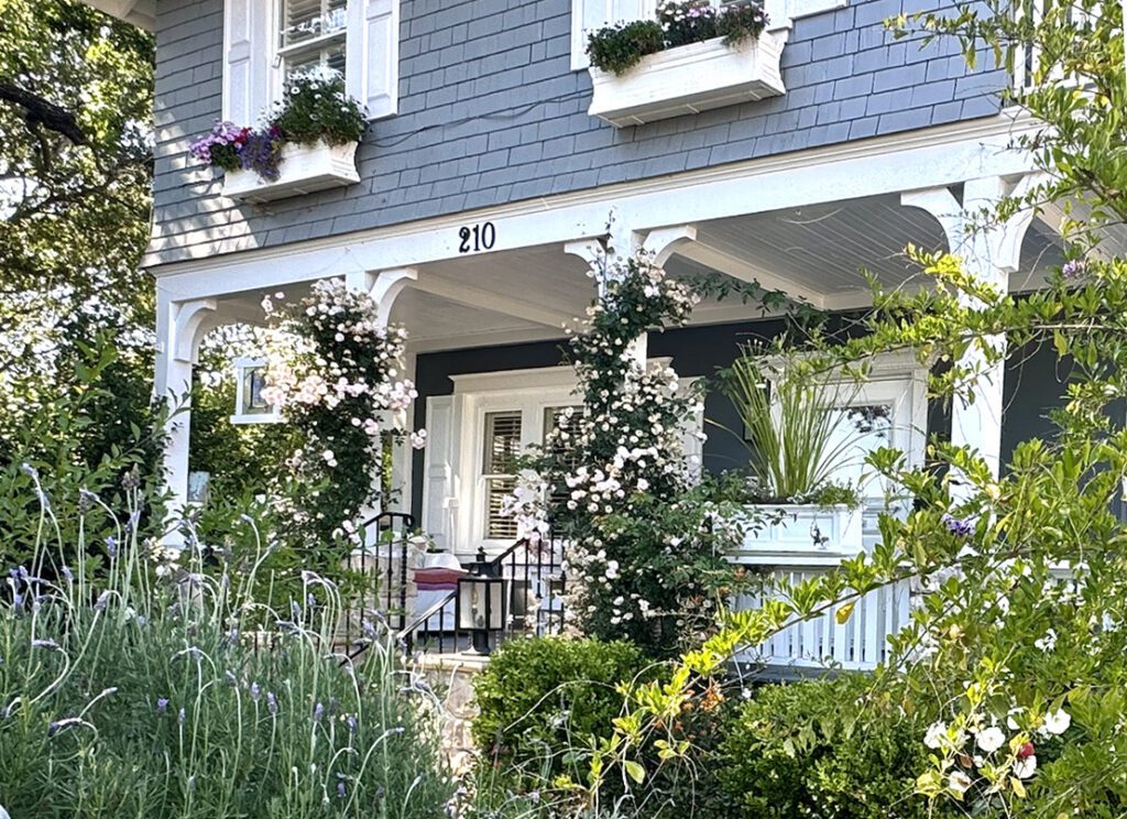 Exterior of the Lavender Inn