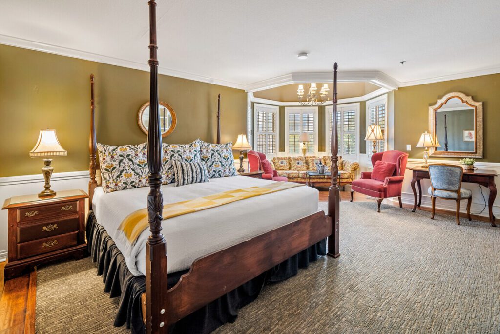 Guest room of the Apple Farm Inn